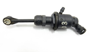 Renault clio iii 1.5 dci помпа сцепления 8200524724 фото №1