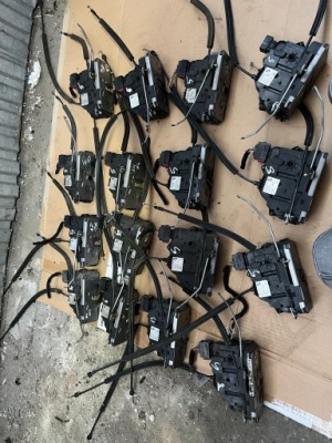 Замок двері перед лівий boxer jumper ducato 1342155080 оригінал фото №1