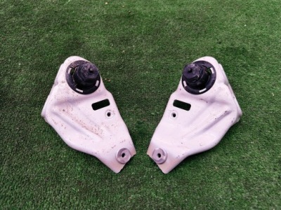 Bmw x7 g07 кронштейн правый 7451726 фото №1