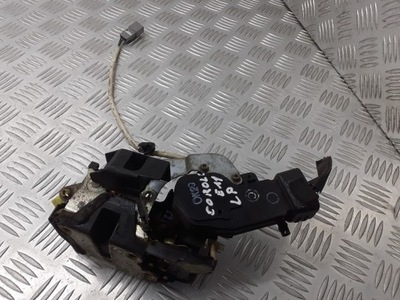 Замок двері лівий перед toyota corolla e11 4pin фото №1