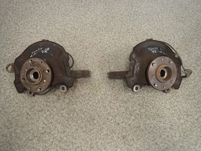 Swift mk6 05- поворотний кулак передня права lub ліва фото №1