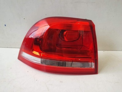 Vw touareg 7p6 лампа левый задняя 7p6945095 f оригинал фото №1