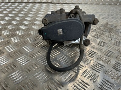 Tesla model s задній супорт гальмівний фото №1