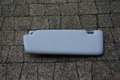 Защита солнцезащитная audi a3 8v0857552 фото №1