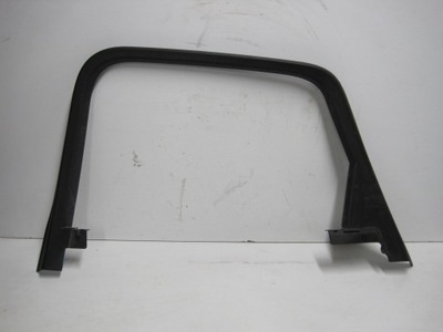 Рамка дверь правое задние audi q3 83a 21r 83a867672 фото №1