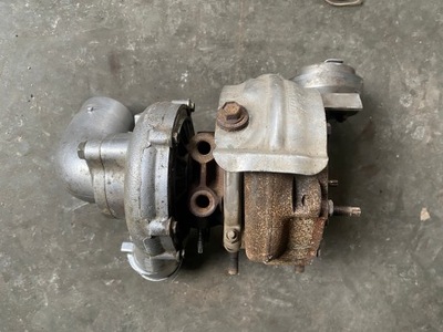 TURBINA TURBOKOMPRESORIUS TOYOTA AVENSIS T25 2.2 D4D 