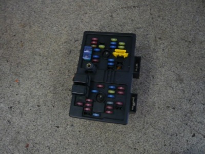 Chevrolet captiva 2007 рамка / модуль предохранителей фото №1