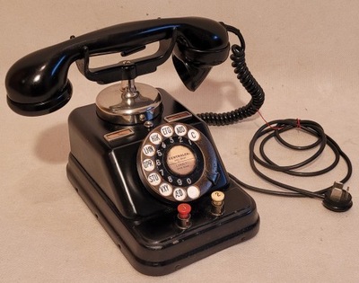 Stary telefon gabinetowy - KJOBENHAVNS TELEFON AKTIESELSKAB – KTAS.