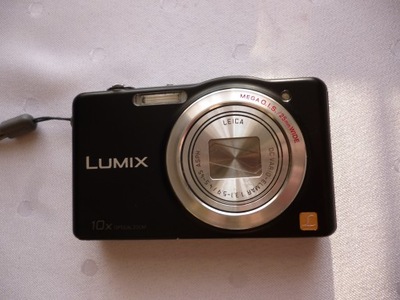 Panasonic Lumix DMC-SZ1 w dobrym stanie.