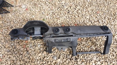 Панель приладів приладова audi q2 фото №1