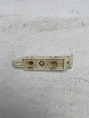 Suzuki grand vitara ii 05- напрямна бампера правий перед фото №1