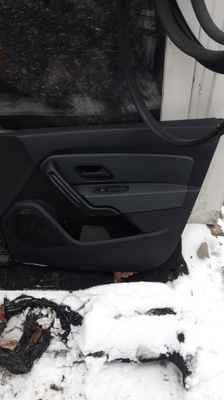 Обивка правая перед dacia duster ii 809004226r фото №1