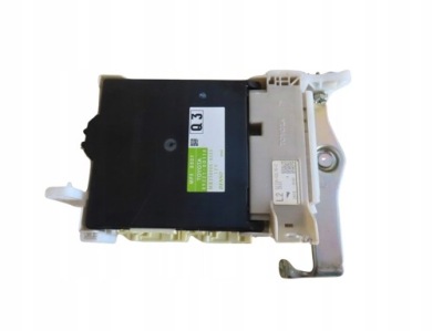 Коробка запобіжників модуль toyota yaris 3 2011-2017 рік 89221-0d110 фото №1