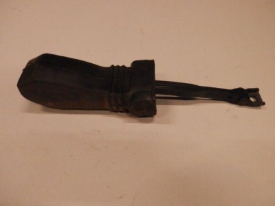 Audi a8 s8 d4 обмежувач двері передній перед фото №1