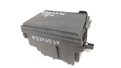 Opel corsa d корпус запобіжників фото №1