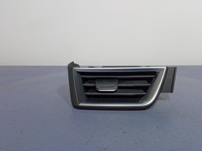 Renault clio v решітка обдув повітря ліва передня 687617532r фото №1