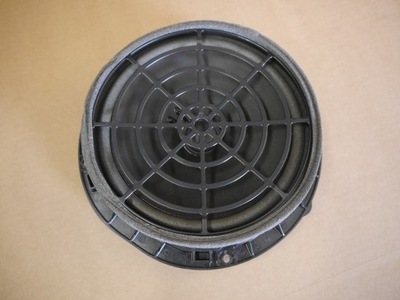 Audi a4 a5 8w динамик дверь перед 8w0035415 фото №1