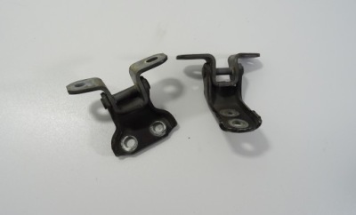 Fj cruiser петля дверь перед правый верхний нижний фото №1