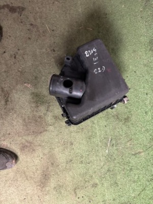 Корпус фільтра повітря toyota rav-4 iii 2.2d 100140-8440 фото №1