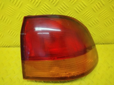 Honda civic vi sedan лампа правий задня фото №1