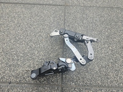 R231 sl 500 петля петлі капот a2318800128 фото №1