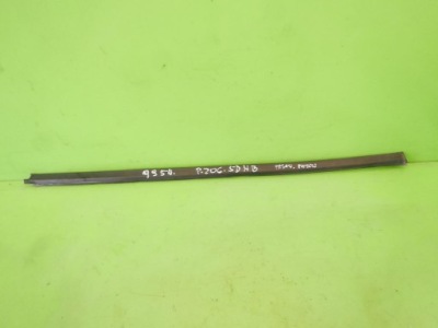 LISTWA ZGARNIAJĄCA PRAWA PRZÓD PEUGEOT 206 HB 5D