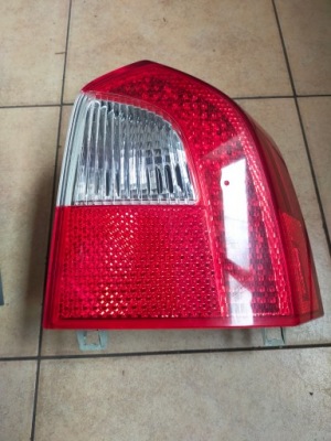 Volvo v70 xc70 iii лампа задняя задняя правая 2007 - фото №1