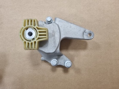 Volvo c40 xc40 кронштейн двигателя 31686309 фото №1