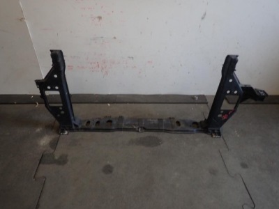 Pas передній hyundai i20 ii 2015- 64101-c8000 фото №1