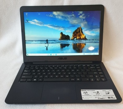 Laptop Asus E402Y 14 " AMD E2 4 GB / 64 GB + gratis