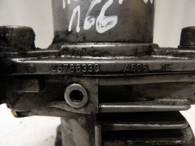 Дросельна заслінка alfa romeo 166 фото №1