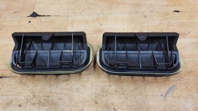 Решітка вентиляційна задня mercedes w246 фото №1