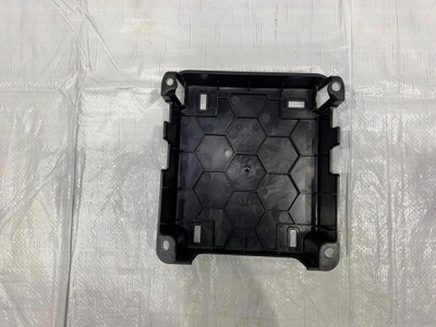 Maserati grecale кронштейн основа захист 6701581350 фото №1