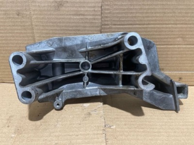 Skoda roomster 5j кронштейн двигуна фото №1