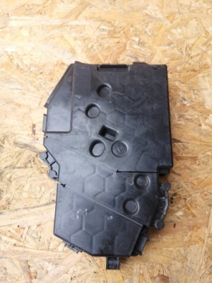 Mercedes a klasa w177 клемма предохранитель a1775404007 фото №1