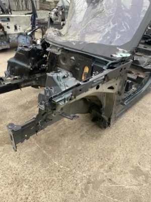 Land rover discover v чверть ліва перед фото №1