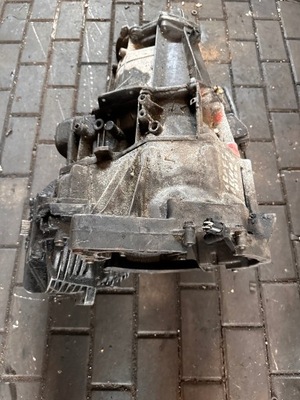 КОРОБКА ПЕРЕДАЧ RENAULT TRAFIC 1 97 ГОД 7700599287