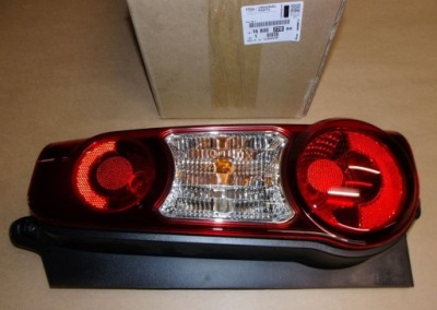 Лампа задня модуль. c berlingo iii права фото №1