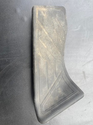 Подножка педалей ds7 3008 5008 9811350777 фото №1