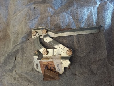 Петля капот лівий vw passat b7 3c0823301e фото №1