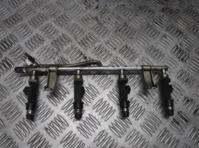 Молдинг упорскування opel meriva a 1.6 16v фото №1