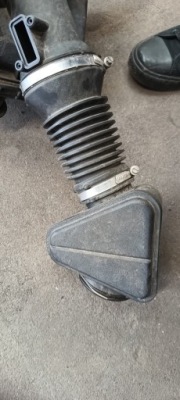 Opel astra k lift 1.5 crdi резонатор шланг воздуха 72458502 фото №1