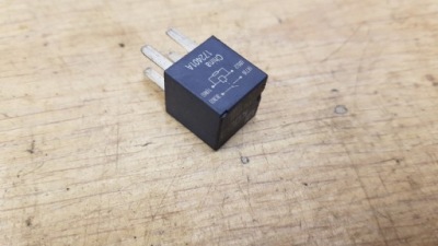 Реле opel astra j рестайлінг фото №1