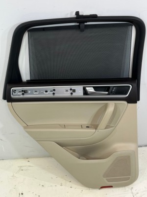 Обшивка левый задняя vw touareg 7p beż-brąz шторка фото №1