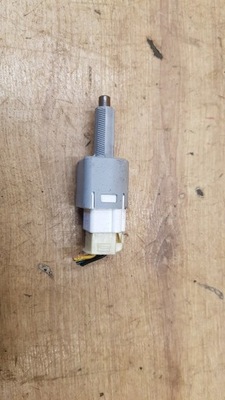 Датчик стоп педали тормоза toyota yaris ii фото №1