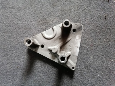 Opel astra j кронштейн кронштейн двигуна 1.7 cdti фото №1