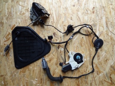 Комплект правий замок джгут двері задня 8k0839016h a5 фото №1