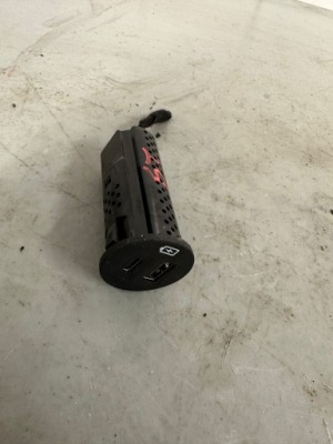 Ford kuga mk3 mu5t-19j211-ca роз'єм port usb фото №1