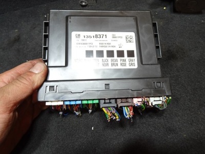 Opel astra k модуль комфорту 13518371 фото №1