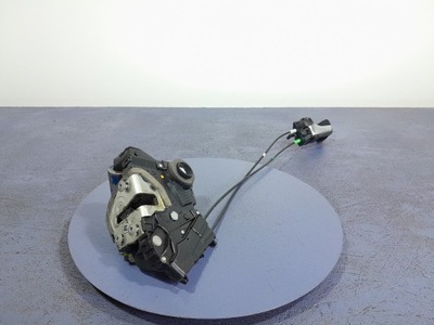 Toyota prius ii 03- замок двері перед лівий 6 pin eu фото №1